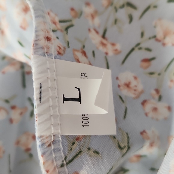 Light blue floral dress 💙 - Picture 10 of 12